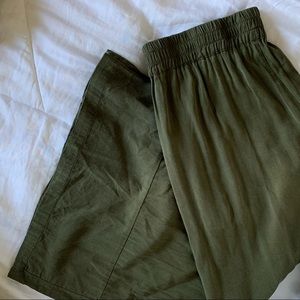 Urban Outfitters Wide Legged Ankle Crop Pants